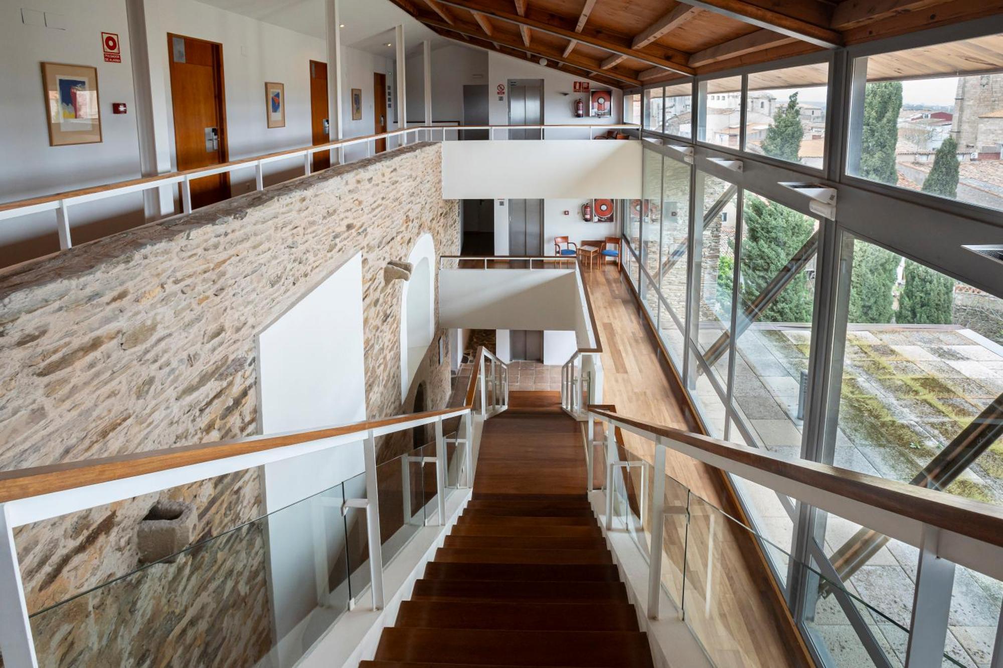 Hotel Hospedería Puente de Alconétar Garrovillas Exterior foto