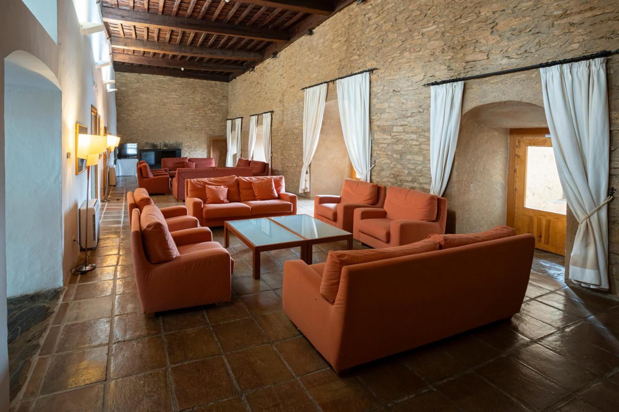 Hotel Hospedería Puente de Alconétar Garrovillas Exterior foto
